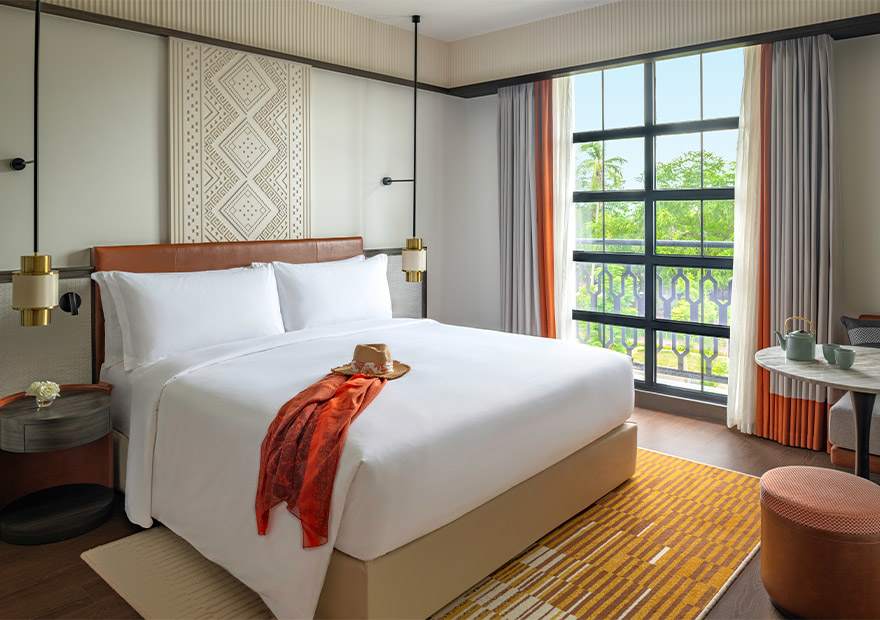 deluxe room at avani lanexang vientiane hotel