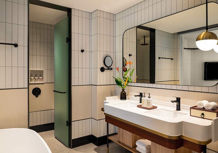 Avani Lanexang Vientiane Avani Suite Bathroom