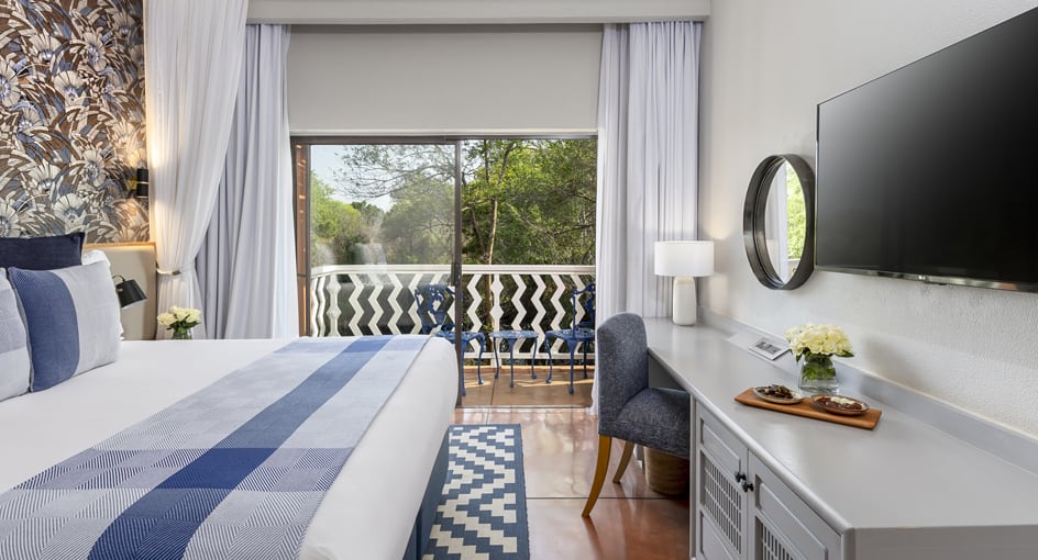 Superior Lagoon Bedroom
