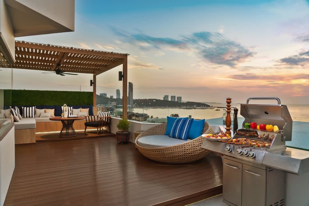 Avani Pattaya Resort offers a stunning view of the Gulf of Thailand