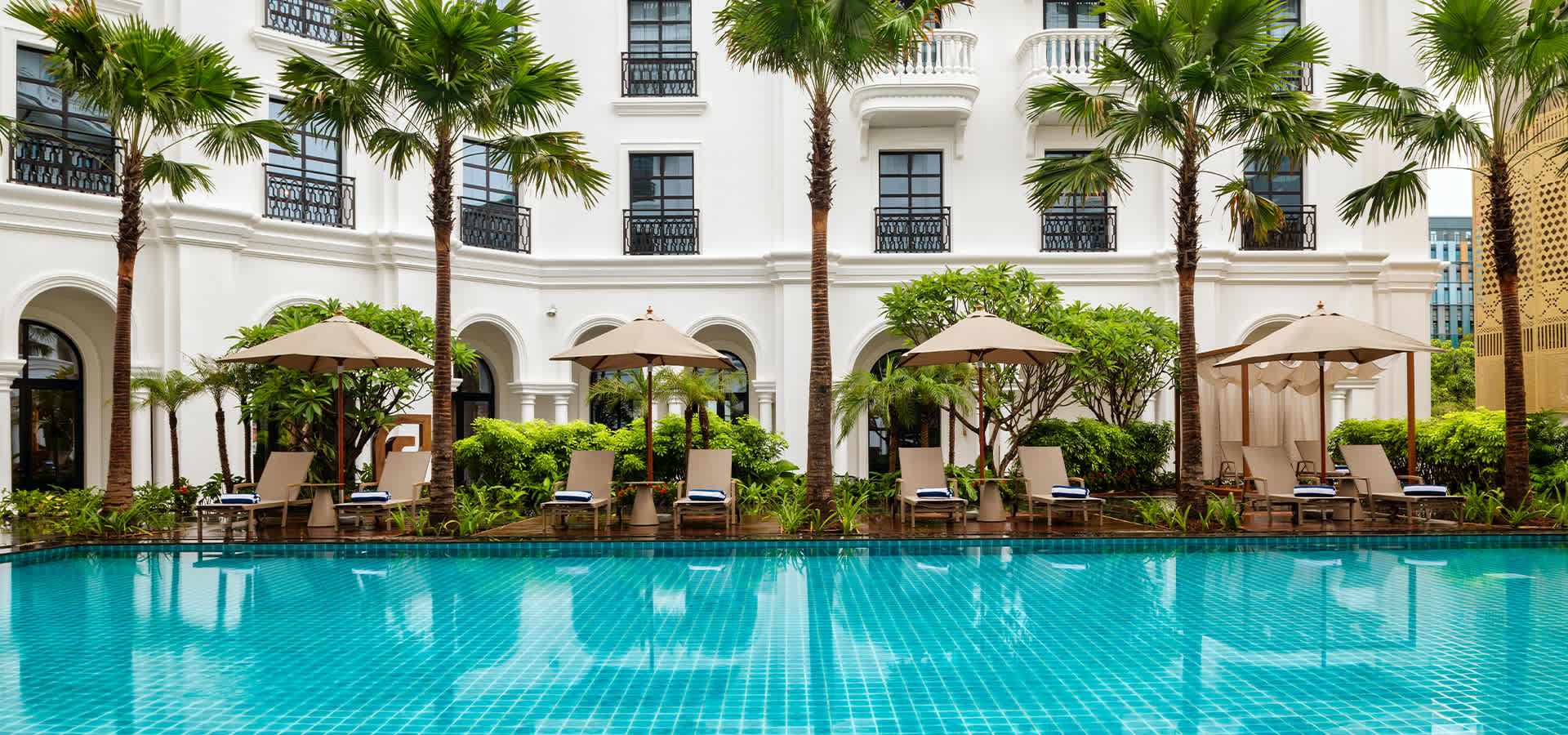 Avani Plus Lanexang Vientiane Pool Homepage
