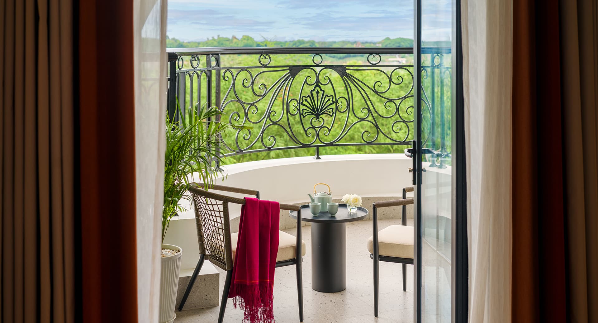 Avani Plus Lanexang Vientiane Avani Suite Balcony