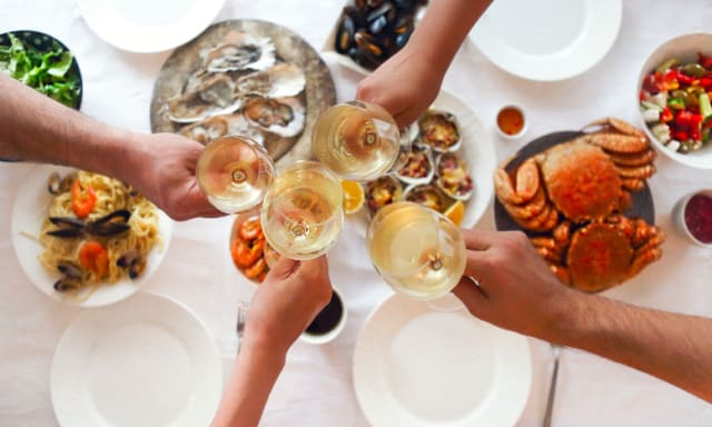 SEAFOOD BUFFET