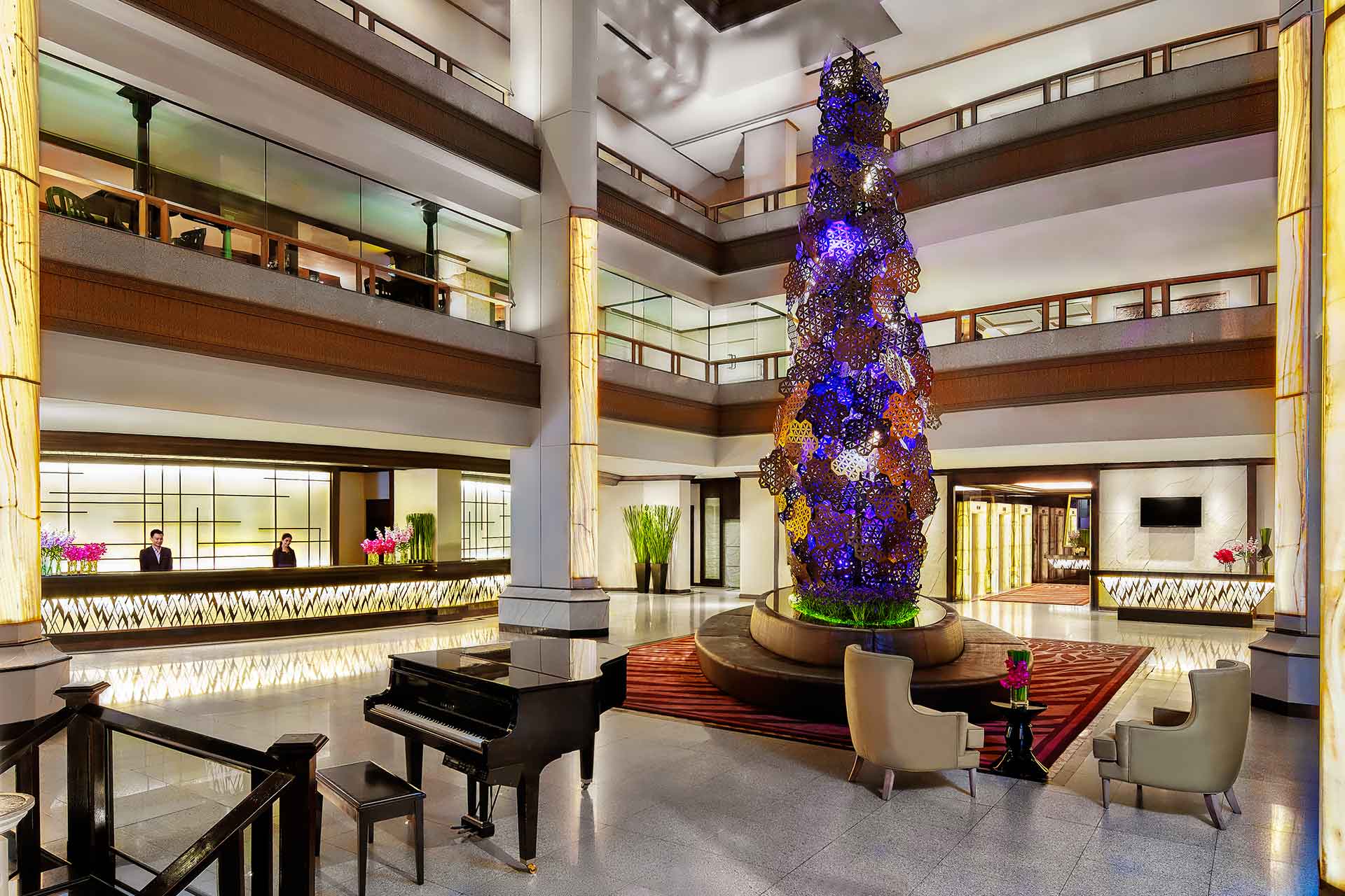 Pool and pool deck of AVANI Atrium Bangkok Hotel