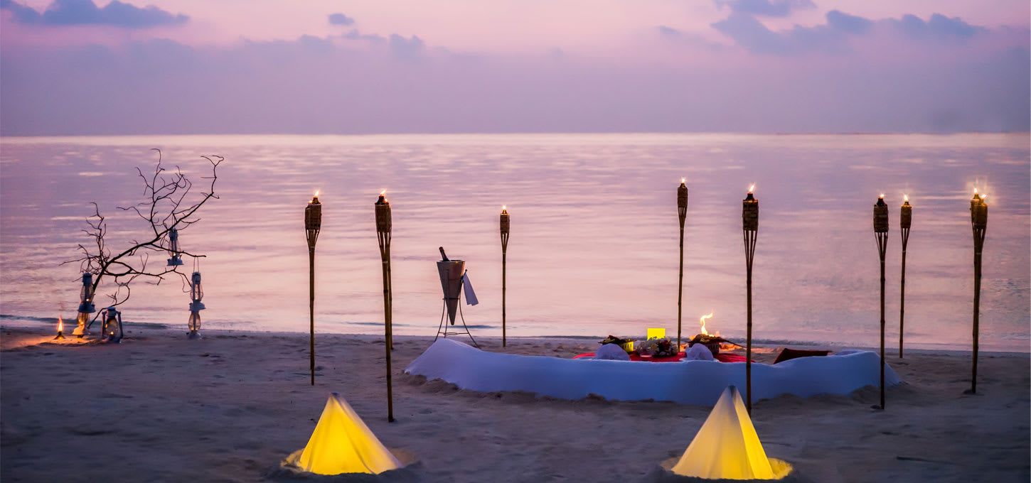 Avani Plus Fares Maldives Dining Adrift 