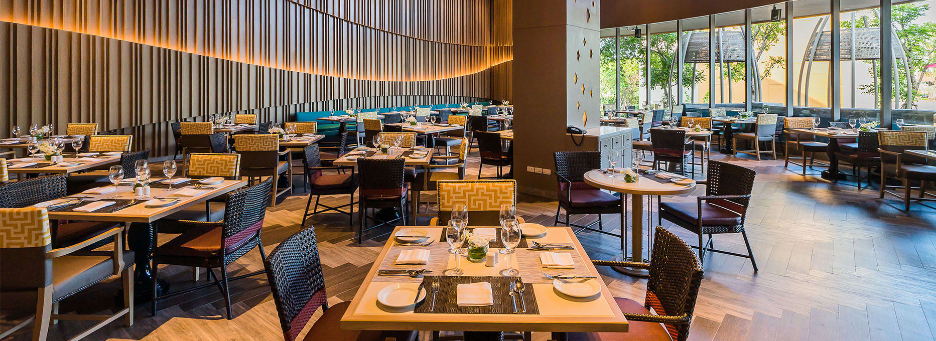 Dining at STAA's by AVANI Hua Hiin