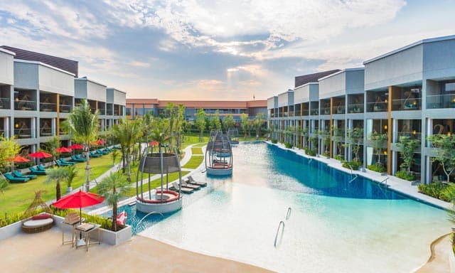 AVANI Hua Hin resort pool