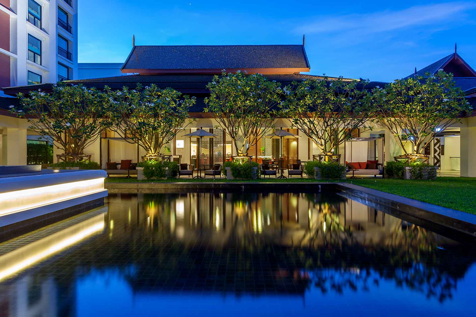 AVANI Khon Kaen Hotel at dusk