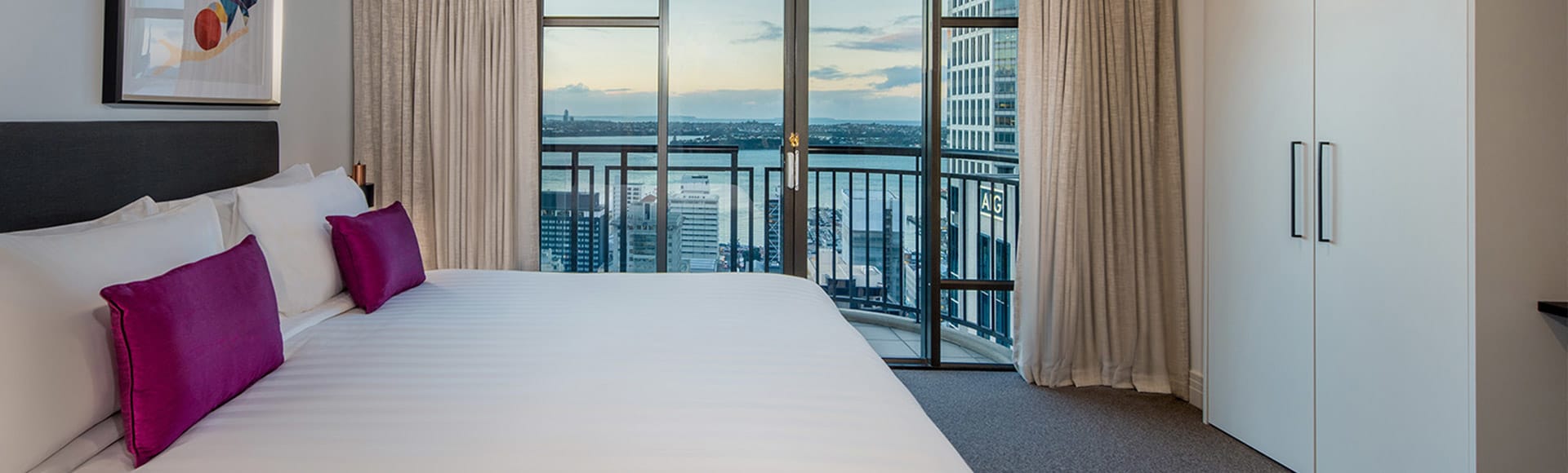 Hotel Auckland Harbour Suite at Avani Auckland