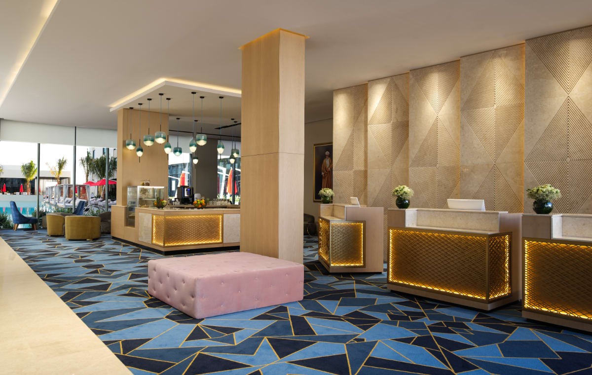 Lobby Reception, Reception at Avani Muscat Hotel & Suites, Al Seeb, Oman