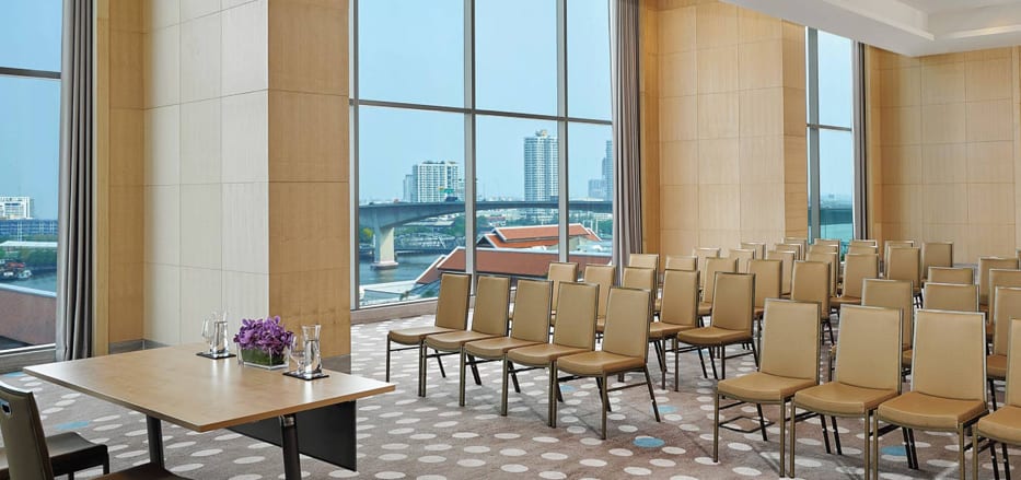 Meeting room with city view at a Business Hotel Bangkok