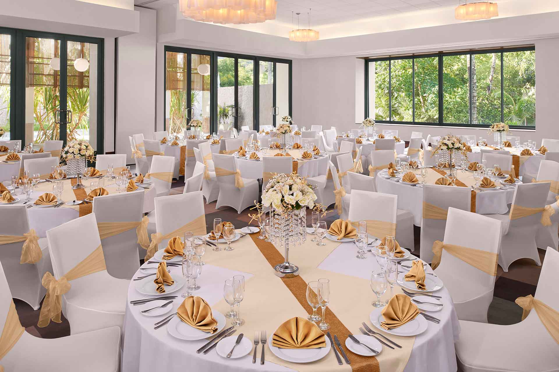 A well decorated wedding hall