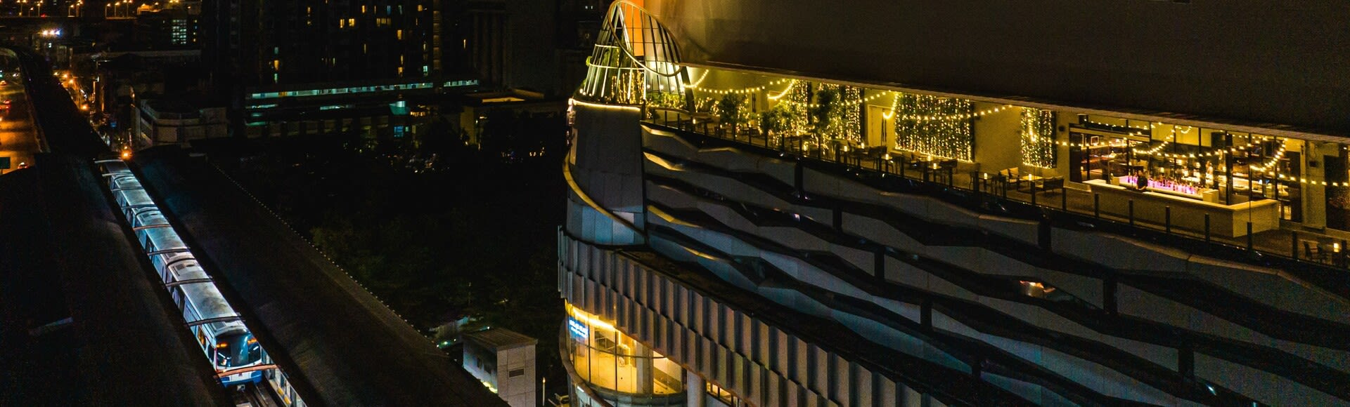 GREENHOUSE TERRACE BAR